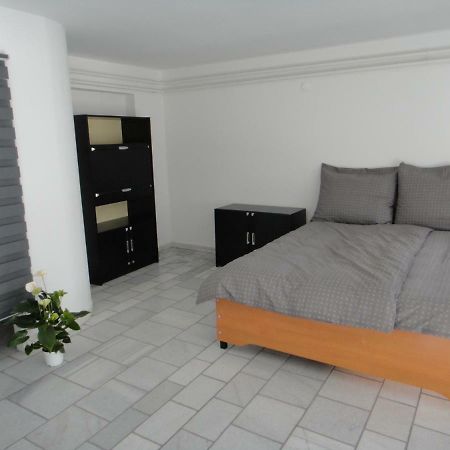 Apartmán Liliom Segedín Exteriér fotografie
