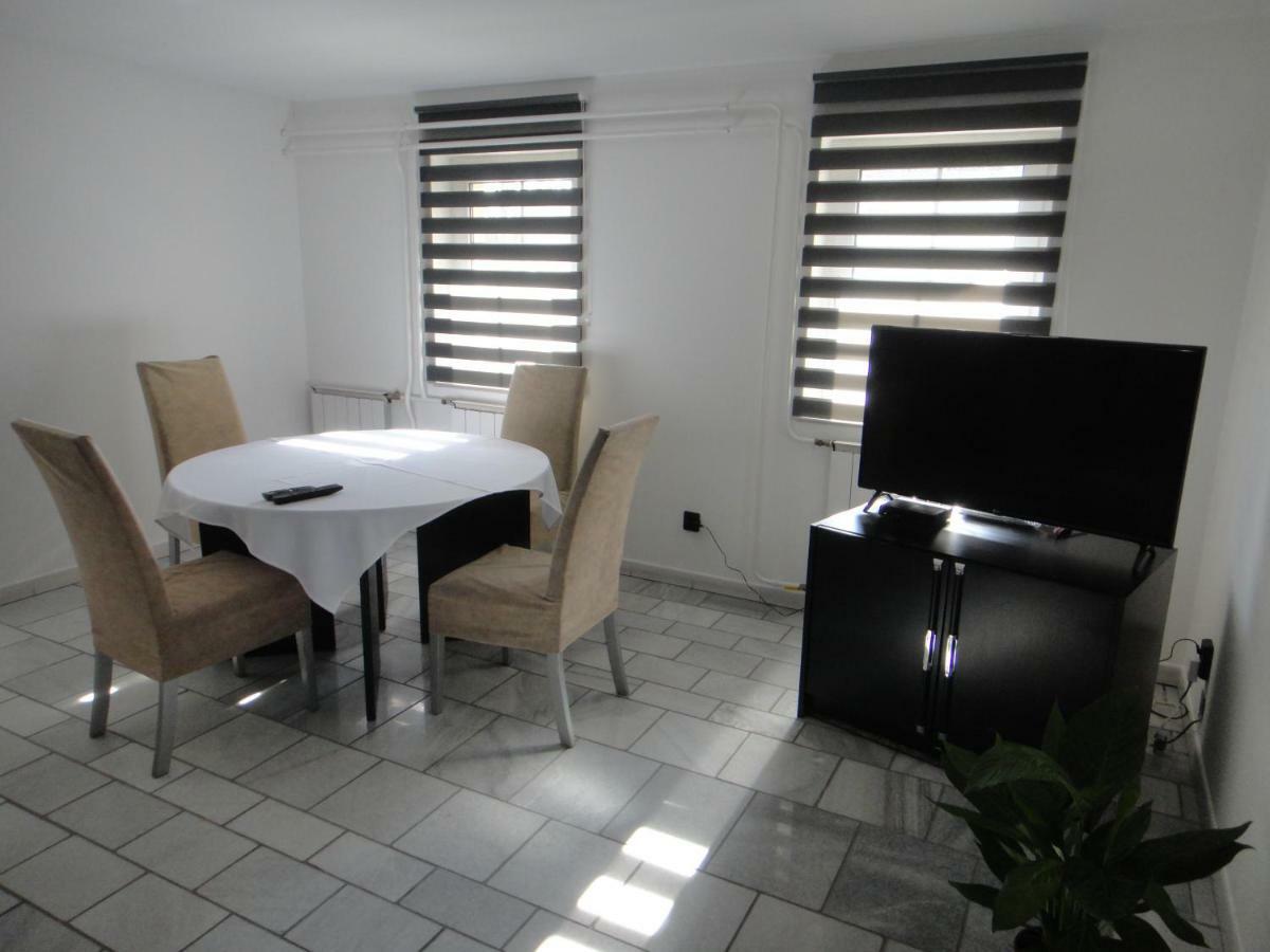 Apartmán Liliom Segedín Exteriér fotografie